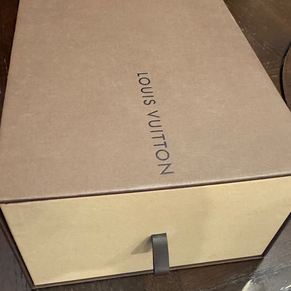 Louis Vuitton Black and White Striped Heels with Velvet Accents size 37.5 - Picture 8 of 8